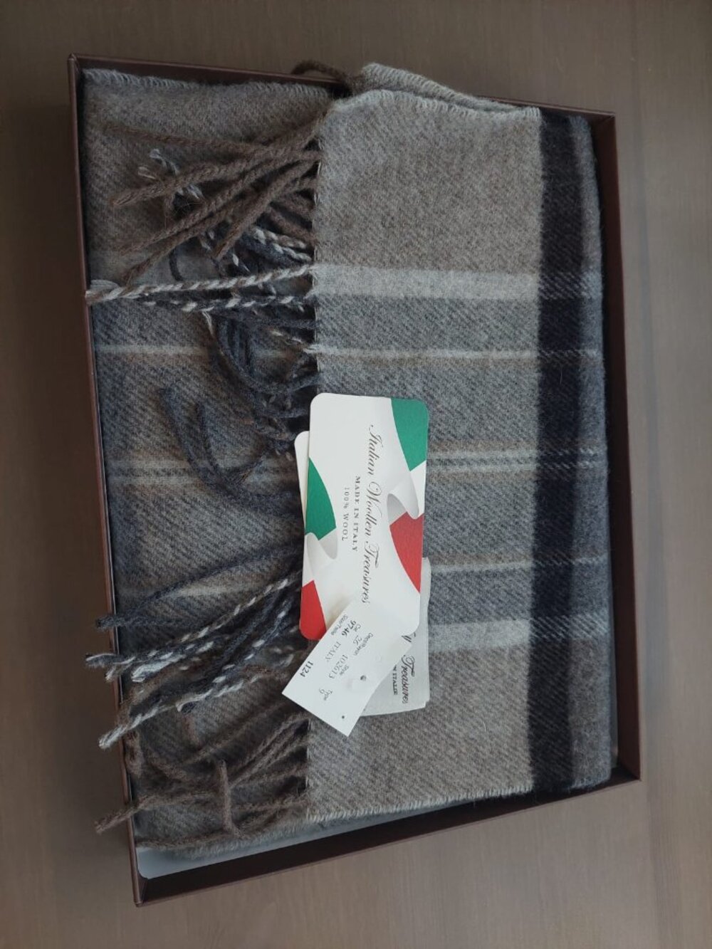 Italian Woollen Treasures Scarf Gift